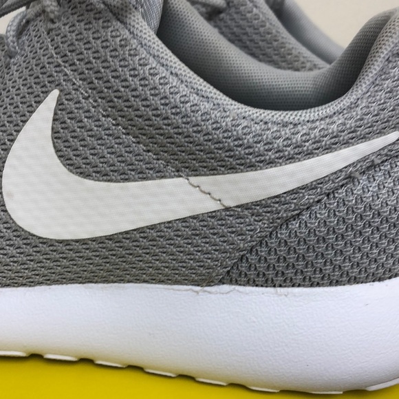 NIKE • Gray Roshe One Sneakers Casual Shoes Sz 6US - Picture 8 of 8